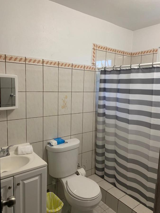 ויסקז Crab Island Adventures Apartments מראה חיצוני תמונה