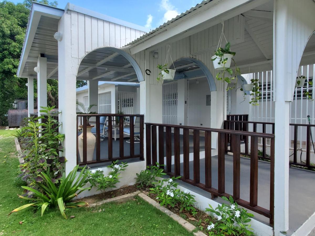 ויסקז Crab Island Adventures Apartments מראה חיצוני תמונה