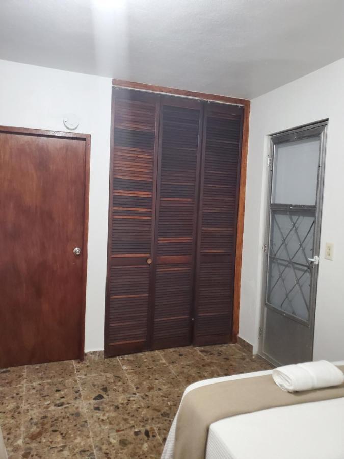 ויסקז Crab Island Adventures Apartments מראה חיצוני תמונה